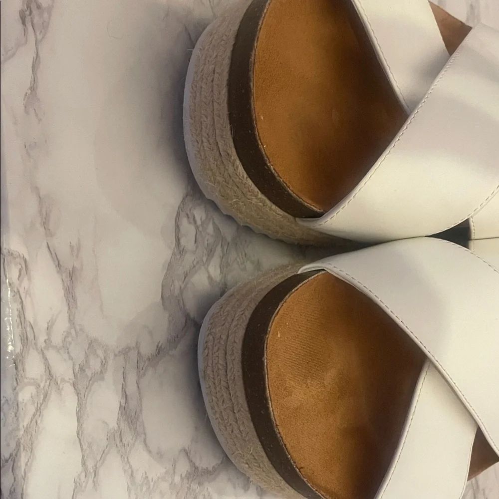 Gianni Bini White Crisscross Platform Slide Sandals - Picture 2 of 4